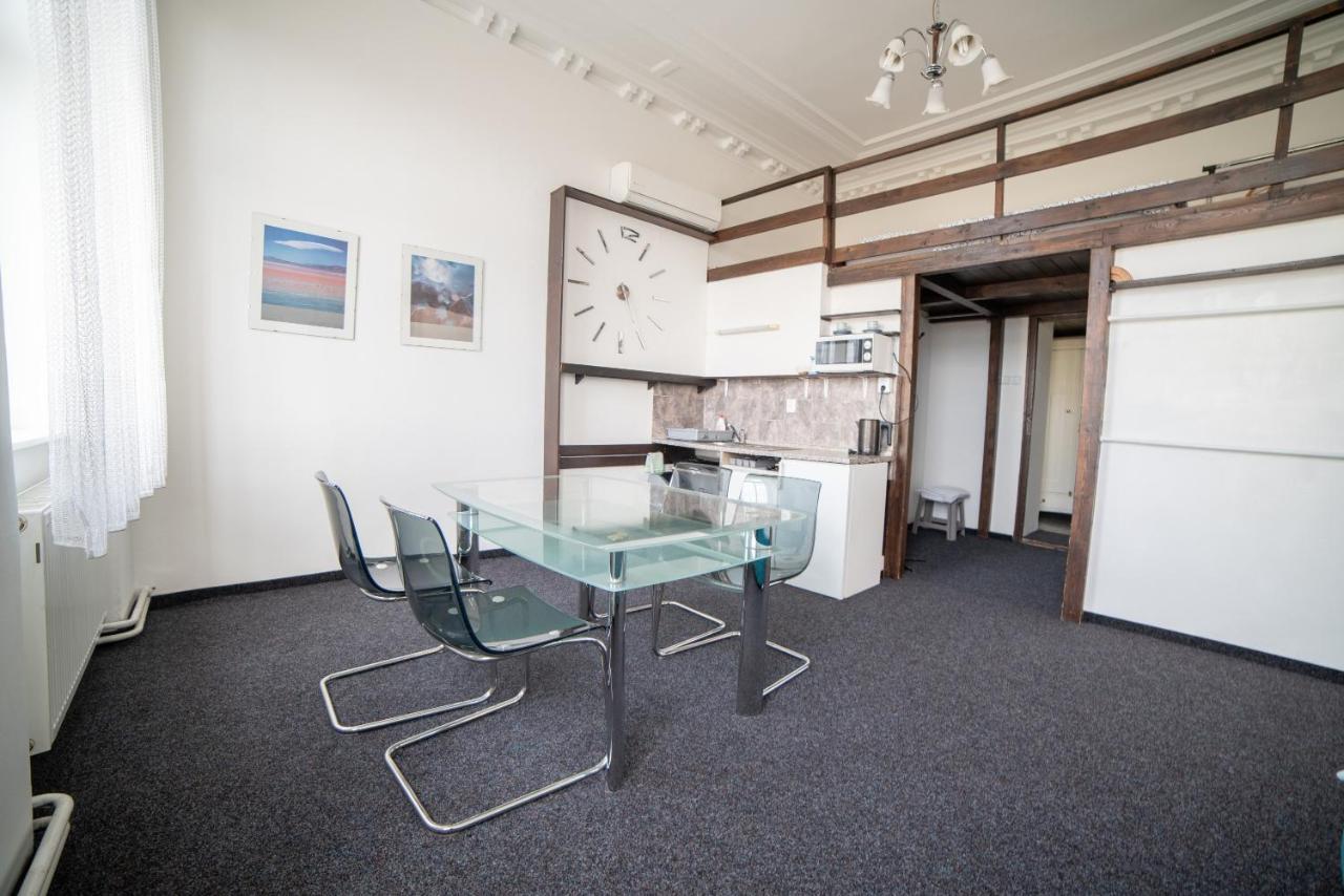 Apartment Kahoun ปราก ภายนอก รูปภาพ