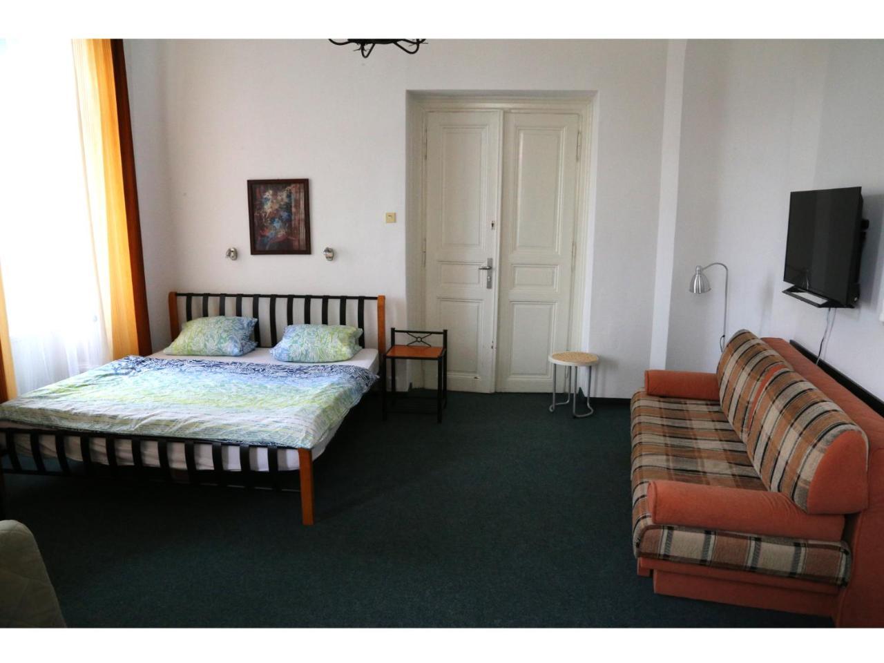 Apartment Kahoun ปราก ภายนอก รูปภาพ