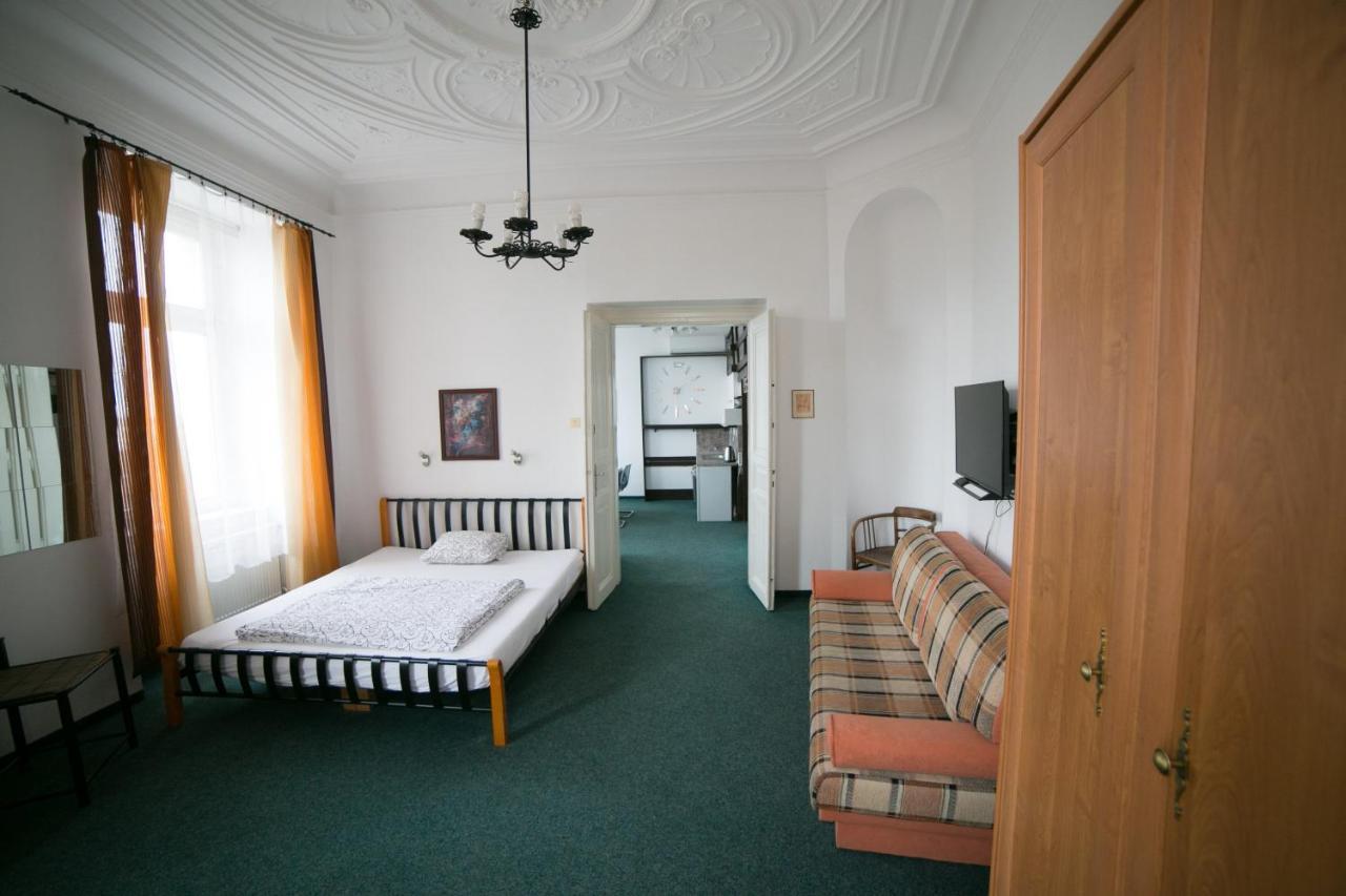 Apartment Kahoun ปราก ภายนอก รูปภาพ